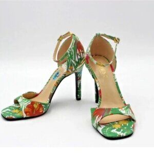 High heels with tropical charm